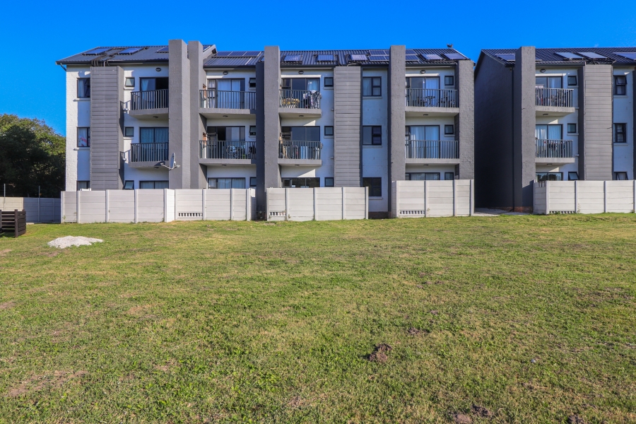 1 Bedroom Property for Sale in Overbaakens Eastern Cape